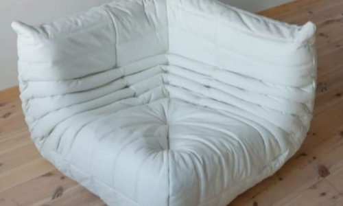 Création fauteuil togo d'angle par tapissier matelassier